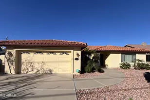 802 E Roberts Rd, Phoenix, AZ 85022 - Photo 1