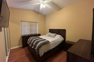 802 E Roberts Rd, Phoenix, AZ 85022 - Photo 17