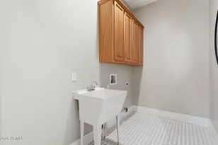 3102 E Vaughn Ave, Gilbert, AZ 85234 - Photo 49