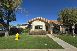 850 E Vaughn Ave, Gilbert, AZ 85234 - Photo 1