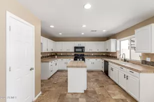 10518 E Dolphin Ave, Mesa, AZ 85208 - Photo 11