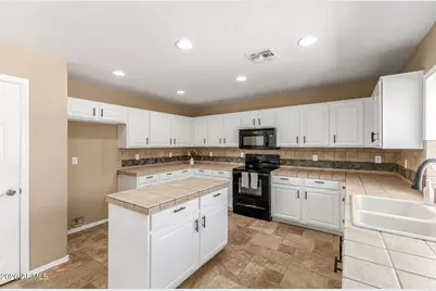 10518 E Dolphin Avenue, Mesa, AZ 85208 - Photo 13