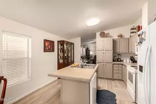 8601 N 103rd Ave, Peoria, AZ 85345 - Photo 13