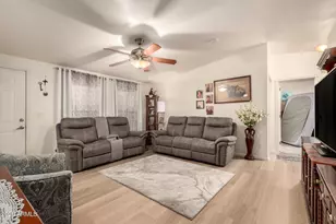 8601 N 103rd Ave, Peoria, AZ 85345 - Photo 9