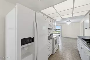 19446 N Star Ridge Dr, Sun City West, AZ 85375 - Photo 13