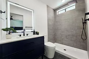 5040 N 69th Dr, Glendale, AZ 85303 - Photo 9