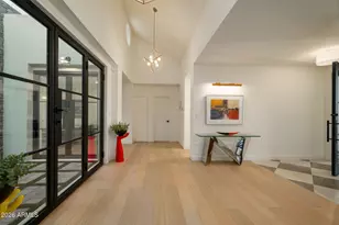 2737 E Arizona Biltmore Circle, Phoenix, AZ 85016 - Photo 7