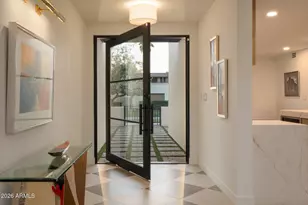 2737 E Arizona Biltmore Circle, Phoenix, AZ 85016 - Photo 17