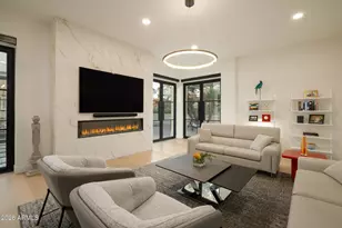 2737 E Arizona Biltmore Circle, Phoenix, AZ 85016 - Photo 9