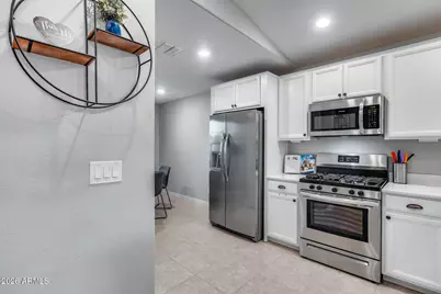 16574 W Alameda Road, Surprise, AZ 85387 - Photo 9