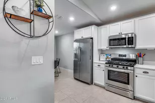 16574 W Alameda Rd, Surprise, AZ 85387 - Photo 9