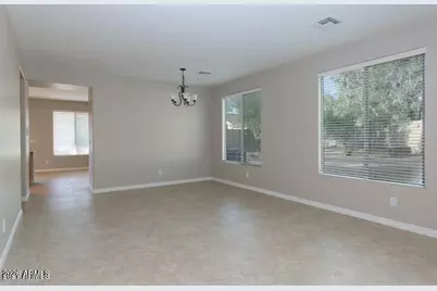 2106 W Hemingway Court, Phoenix, AZ 85086 - Photo 5