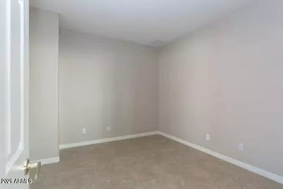 2106 W Hemingway Court, Phoenix, AZ 85086 - Photo 11