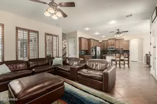 18121 W Las Cruces Dr, Goodyear, AZ 85338 - Photo 17