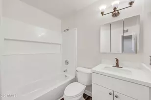 7742 W Fairmount Ave, Phoenix, AZ 85033 - Photo 25