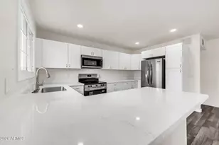 7742 W Fairmount Ave, Phoenix, AZ 85033 - Photo 7