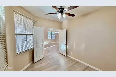 1543 S Sean Court, Chandler, AZ 85286 - Photo 9