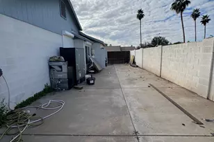 1423 N 62nd Pl, Mesa, AZ 85205 - Photo 9