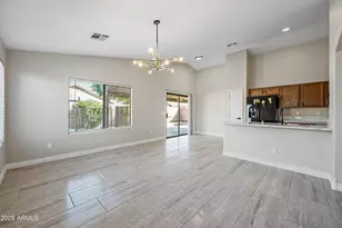 10614 W Crimson Ln, Avondale, AZ 85392 - Photo 9