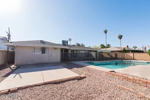 320 E Ellis Dr, Tempe, AZ 85282 - Photo 3