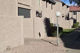 623 W Guadalupe Rd, Mesa, AZ 85210 - Photo 1