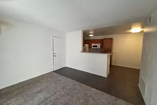 623 W Guadalupe Rd, Mesa, AZ 85210 - Photo 5