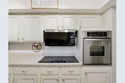 10143 W Bolivar Drive, Sun City, AZ 85351 - Photo 13