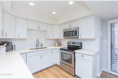 9550 N 94th Place #109, Scottsdale, AZ 85258 - Photo 3