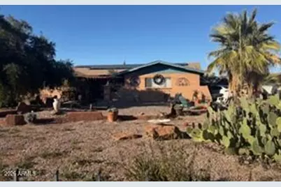 1142 E McMurray Boulevard, Casa Grande, AZ 85122 - Photo 1