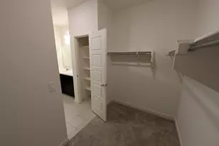 2769 E Fossil Rdg Rd, Phoenix, AZ 85050 - Photo 9