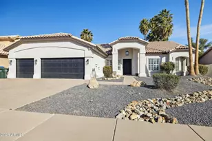 2732 E Hillery Dr, Phoenix, AZ 85032 - Photo 1