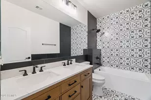 2732 E Hillery Dr, Phoenix, AZ 85032 - Photo 13