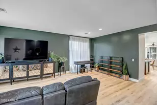 3345 W Thoreau Ln, Anthem, AZ 85086 - Photo 3