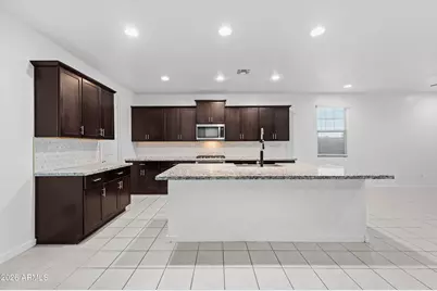 4624 S 111th Avenue, Tolleson, AZ 85353 - Photo 9