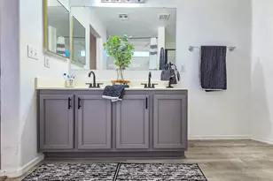 13188 W Crocus Dr, Surprise, AZ 85379 - Photo 9