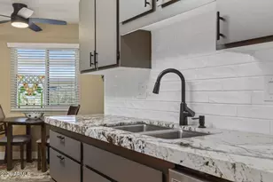 14044 N Palm Ridge Dr, Sun City, AZ 85351 - Photo 21