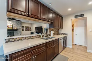 4021 S Holbrook Ln, Tempe, AZ 85282 - Photo 21