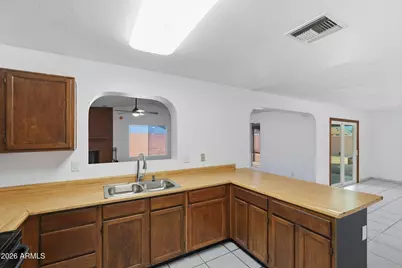 7238 W Canterbury Drive, Peoria, AZ 85345 - Photo 13