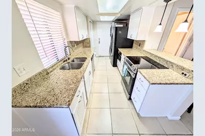 10421 N 11th Street N #3, Phoenix, AZ 85020 - Photo 9