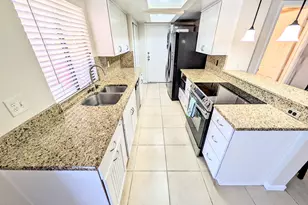 10421 N 11th Street N, Phoenix, AZ 85020 - Photo 9