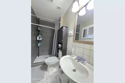 8109 W Montecito Avenue, Phoenix, AZ 85033 - Photo 7