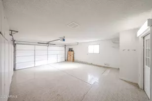 19610 N Lakeforest Dr, Sun City, AZ 85373 - Photo 31