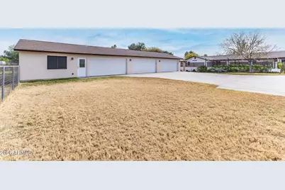 338 E Harvard Avenue, Gilbert, AZ 85234 - Photo 45