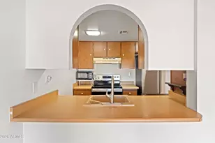 3033 E Devonshire Ave, Phoenix, AZ 85016 - Photo 3