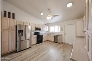 7421 W Eva St, Peoria, AZ 85345 - Photo 13