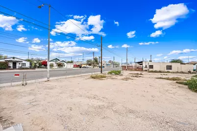 1121 W Grant Street #11, Phoenix, AZ 85007 - Photo 3