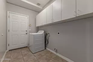 748 N Swan Dr, Gilbert, AZ 85234 - Photo 37