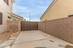 748 N Swan Dr, Gilbert, AZ 85234 - Photo 41