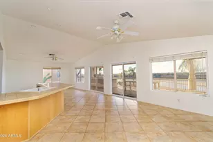 48926 Riviera Pl, Ehrenberg, AZ 85334 - Photo 11