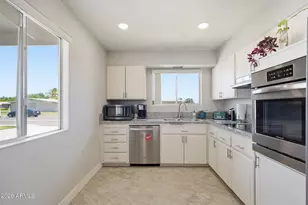 10224 N 105th Ave, Sun City, AZ 85351 - Photo 13